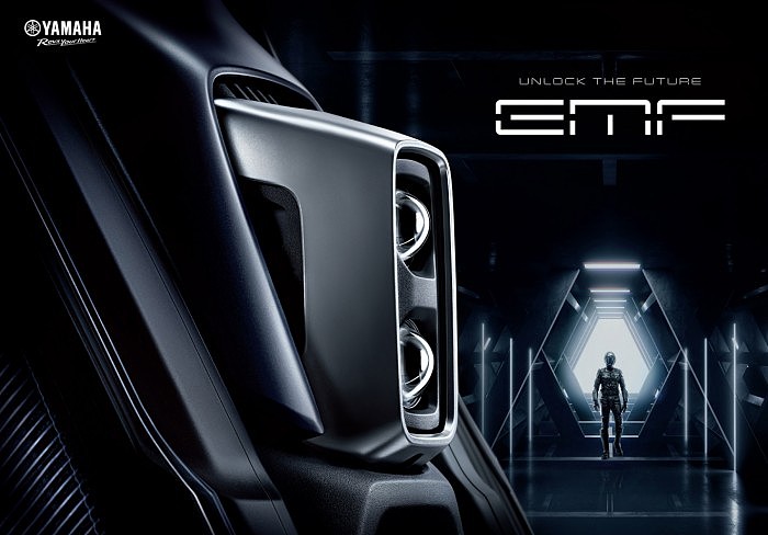 雅马哈发布EMF纯电动踏板车 最高车速100km/h 约售2.3万 - 3