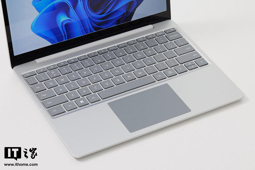 【IT之家评测室】微软 Surface Laptop Go 2 评测：巨硬品质，巨硬价格 - 6