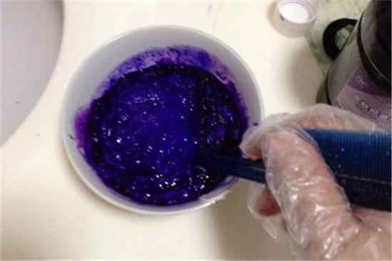 紫药水染发能持续多久 紫药水染发要不要漂 - 1