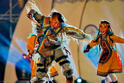 鄂温克族民歌与舞蹈是怎样的?有着什么特点? - 1