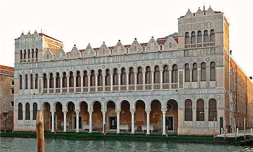 威尼斯黄金宫建筑是什么建筑风格 - 1