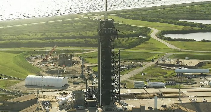 SpaceX迅速建造Starship首个发射台和发射塔 - 1