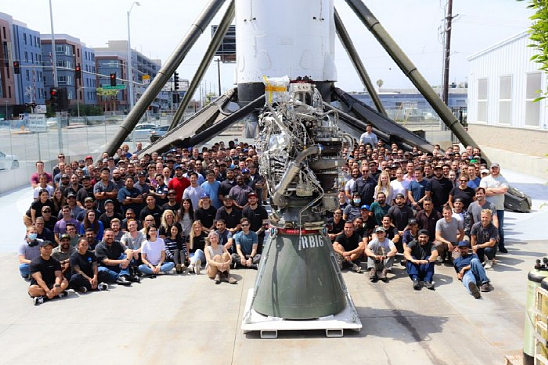 29个猛禽发动机、最低7500吨推力，SpaceX超重型助推器「发动机」：绝对的野兽 - 9