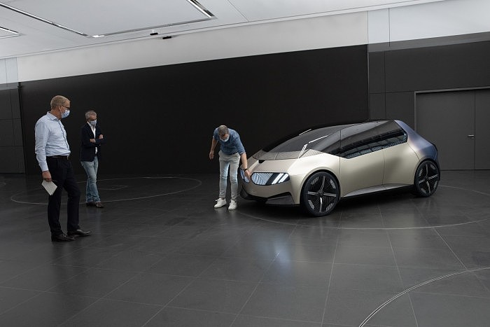 [图]BWM i Vision Circular概念车展示了该汽车制造商2040年的愿景 - 4