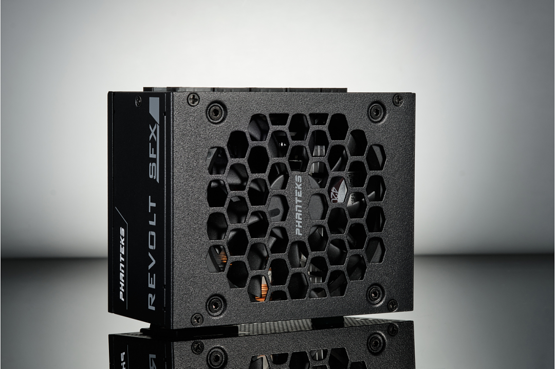 追风者发布新款 ITX“变形”机箱，大小可变 - 3