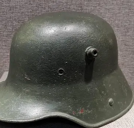 一战德军头盔上的钉子：功能与历史变迁 - 1