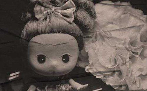揭秘恐怖童谣《妹妹背着洋娃娃》背后真实故事 - 1