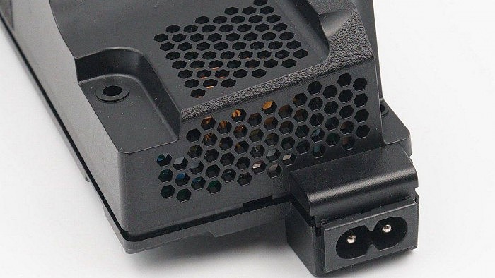 索尼PS5游戏主机372W电源ADP-400DR拆解报告 - 4