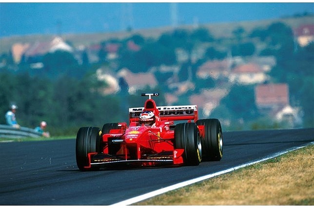 3122万元！车王舒马赫1998年F1赛车被出售 - 5