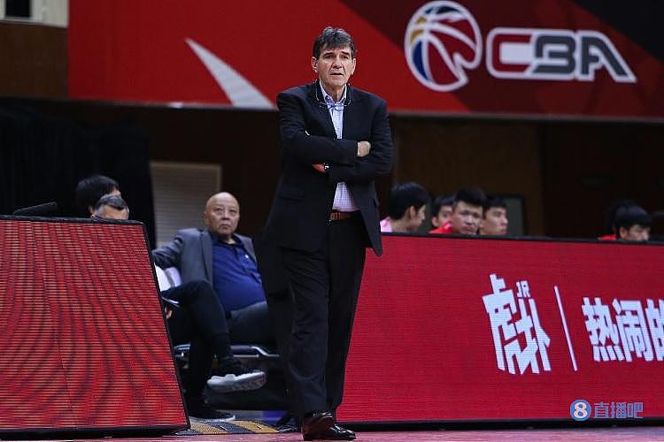 同曦官方：主教练贝西洛维奇已返回南京 将在结束隔离后归队 - 1