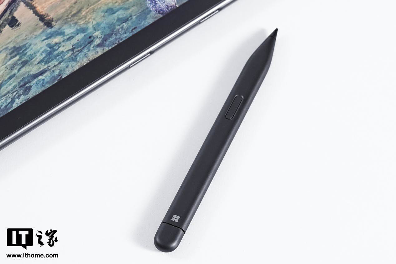 【IT之家开箱】Surface Pro 8 图赏：Windows11 加持下的旗舰二合一 - 7