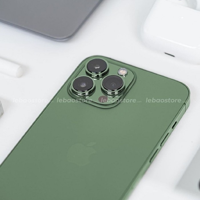 iPhone 13 Pro苍岭绿真机图大量曝光：强光下更好看 - 2