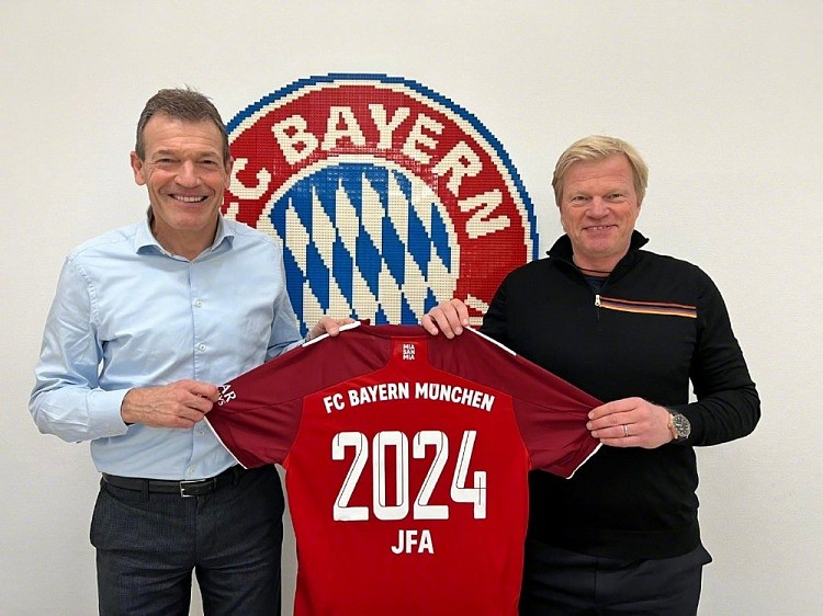 拜仁与日本足协的合作关系正式延长三年 - 1
