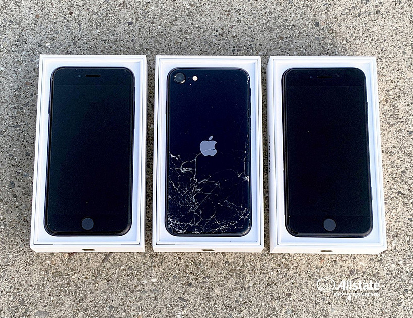 苹果 iPhone SE 3 手机跌落测试：“像 iPhone 13 一样经得起摔打” - 2
