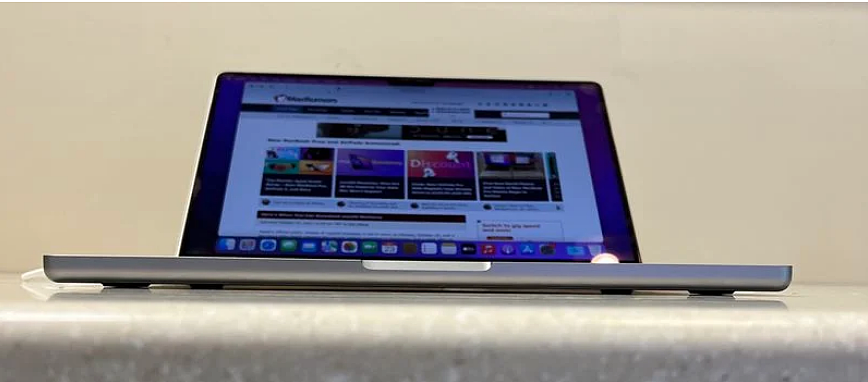 苹果 MacBook Pro 14 英寸 2021“野生版”上手：比预期重，“刘海屏凹槽不是事” - 2