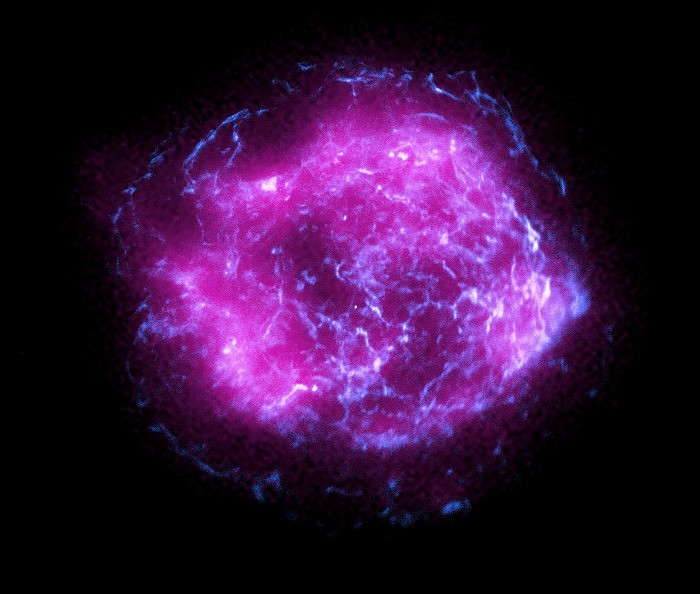 IXPE-Chandra-Cassiopeia-A.jpg