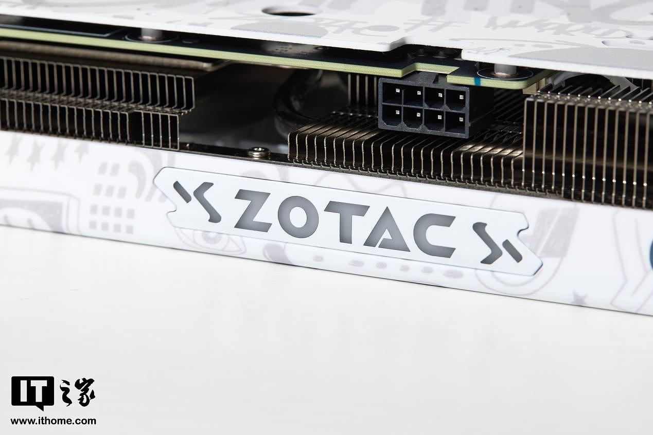【IT之家评测室】索泰 GeForce RTX 4060Ti-8GB X-GAMING OC 欧泊白评测：纯白设计高颜值，AI 加持更流畅 - 8