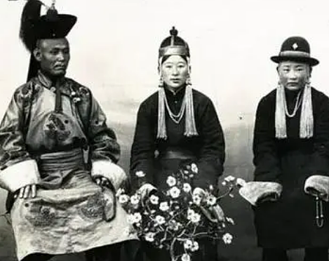 清朝皇帝与蒙古女子的联姻之谜 - 1