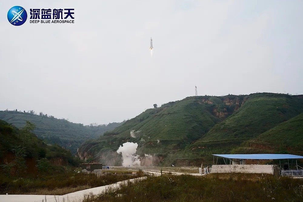 “星云-M” 火箭成功完成百米级垂直回收试验 - 1