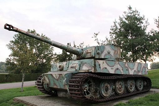 盟军针对虎式研制出了哪些坦克 - 1