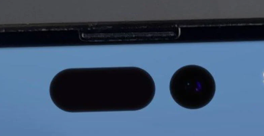 苹果 iPhone 14 Pro Max 屏幕截图曝光：“药丸 + 挖孔”导致状态栏下移，图标更靠近两侧 - 2