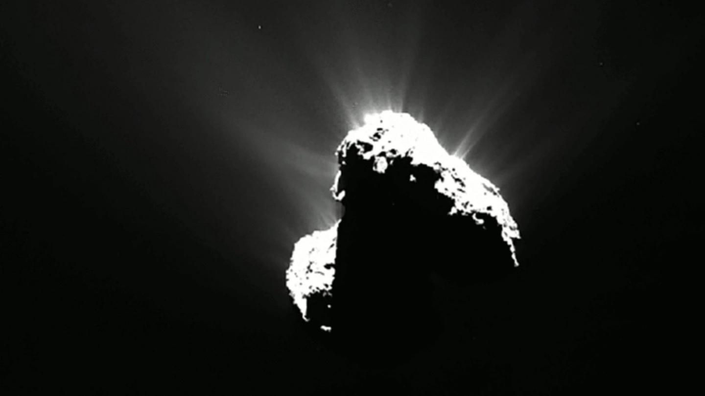 Leonard彗星正在绕过地球，大家将有机会看到它 - 1