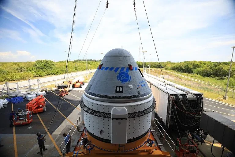 Boeings-CST-100-Starliner-Spacecraft-Rolled-Out-768x512.webp