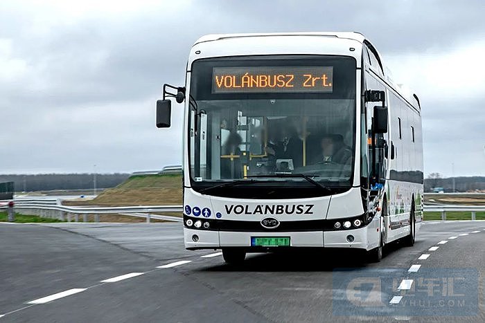 比亚迪获匈牙利最大纯电动大巴订单 - 1