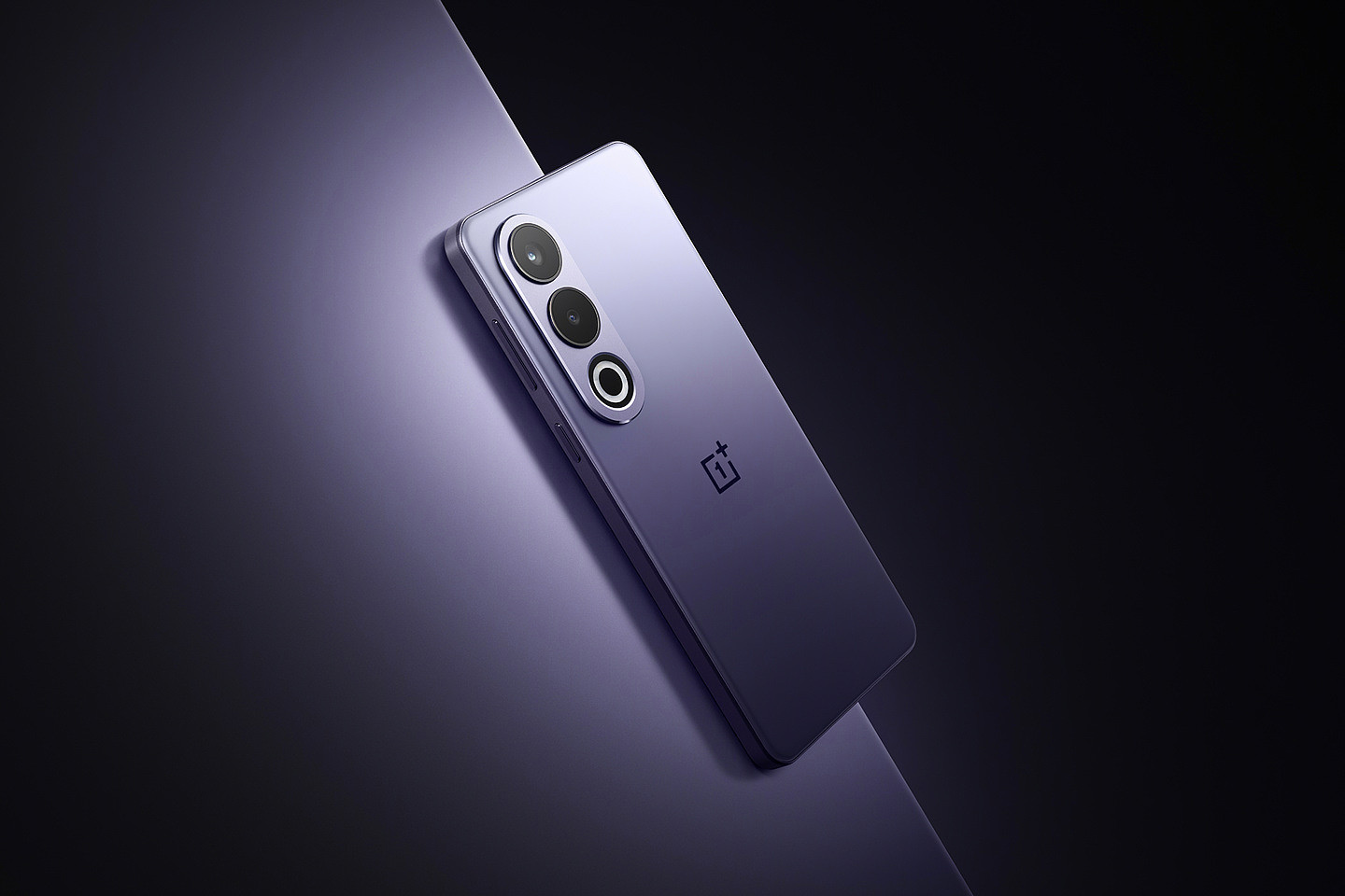 一加 Ace 3V 手机预热：“同档罕见”玻璃后盖，钛空灰、幻紫银双配色 - 11