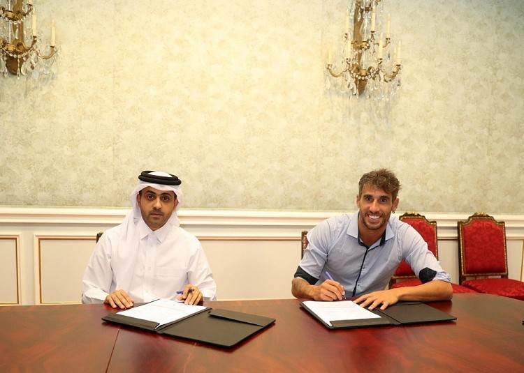 正式亮相！哈维-马丁内斯签约卡塔尔体育，将身披8号球衣 - 2