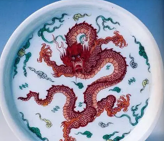 清粉彩镂空夔龙纹转心瓶——中国传统艺术的瑰宝 - 1