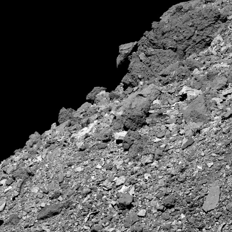 Asteroid-Bennus-Boulder-Covered-Surface-768x768.webp
