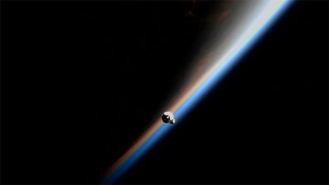 SpaceX龙飞船溅落大西洋 从空间站带回近两千公斤科学设备 - 1
