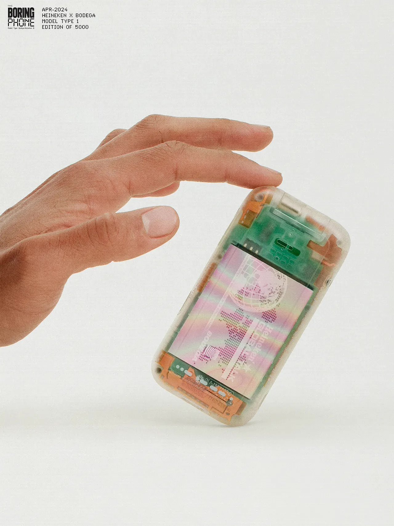 HMD 和喜力推出“无聊手机”：采用透明外壳，主打怀旧风 - 4