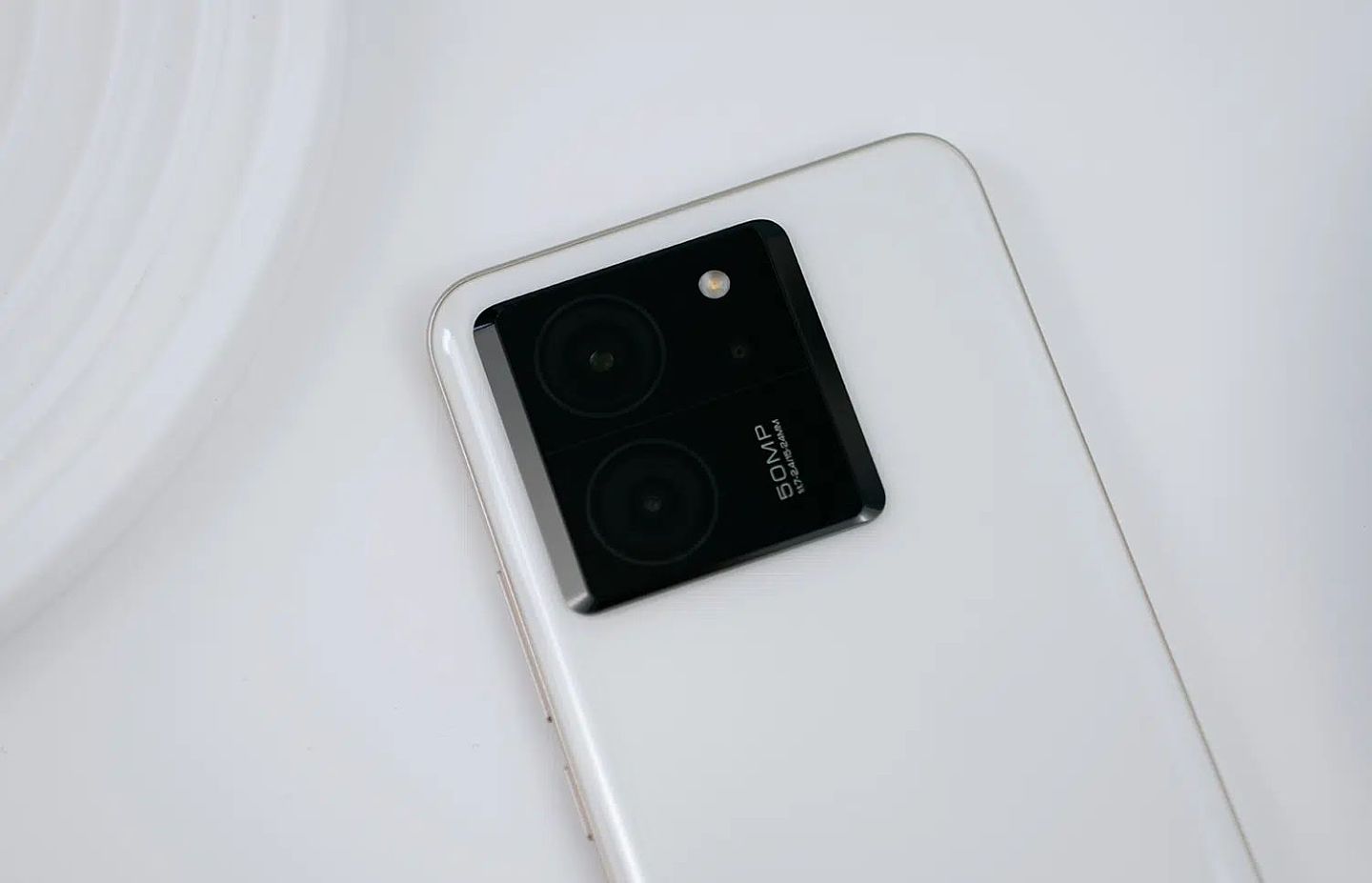 小米 Redmi K70 Ultra 手机曝光：代号“rotko”有望 8 月发布，配天玑 9300 芯片 - 1
