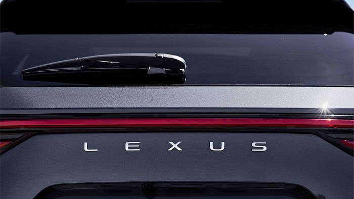 全面启用“LEXUS”字母尾标 雷克萨斯官方确认新一代NX为首款 - 1