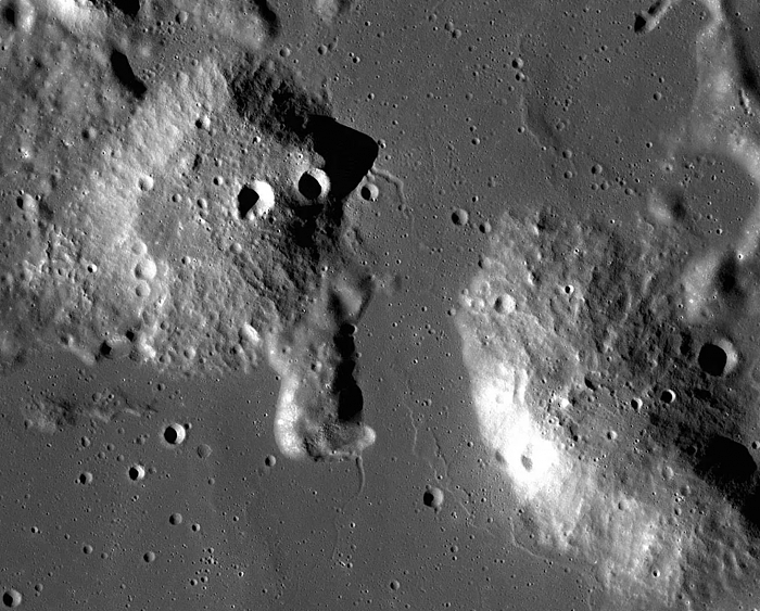 NASA阿特米斯计划将调查月球上神秘的Gruithuisen环形山 - 1
