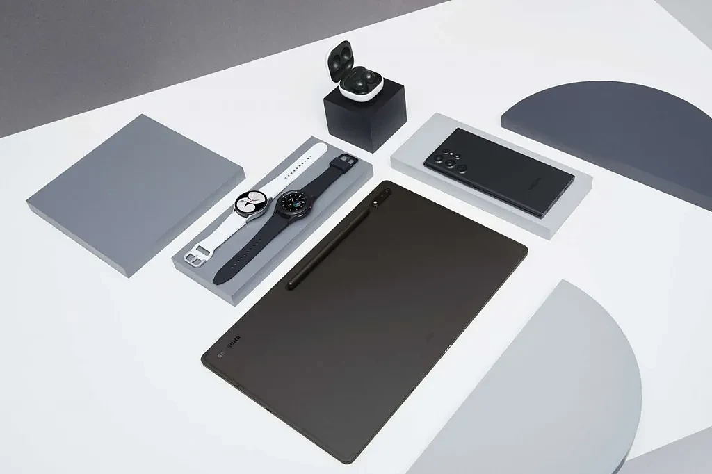 [图]三星Galaxy Tab S8宣传材料曝光：多种颜色 丰富配件 - 6