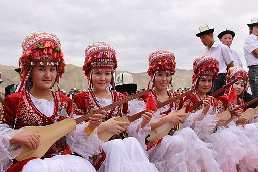 柯尔克孜族的民歌文化是怎样的?什么是牧歌? - 2