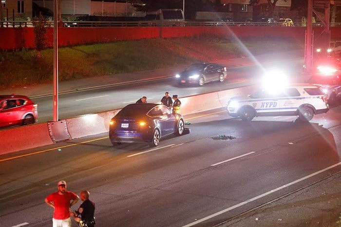 美汽车安全机构调查特斯拉撞死行人事故 自动驾驶成焦点 - 1