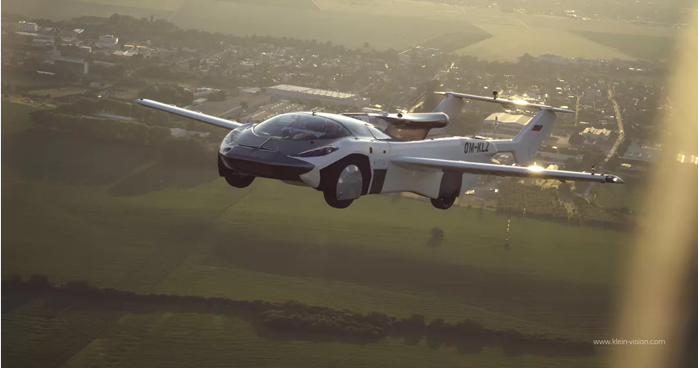 飞行汽车AirCar原型完成两座机场之间的飞行：仅需35分钟 - 1
