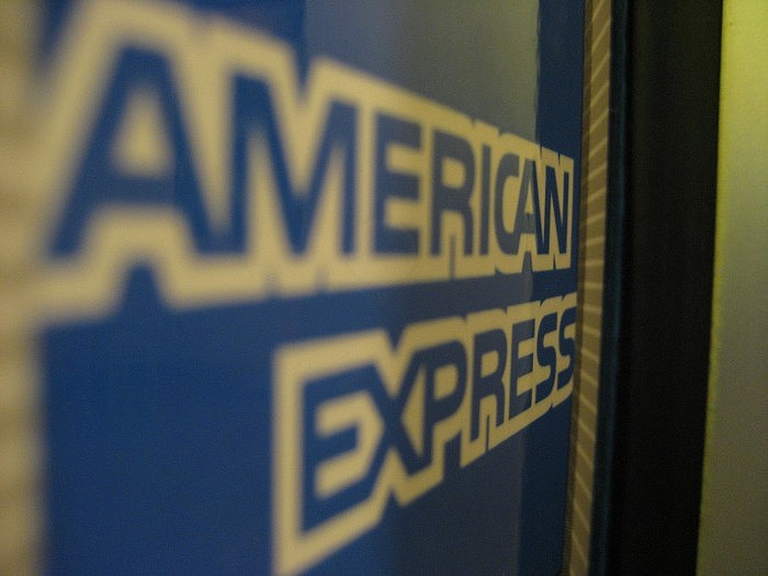 1600px-American_Express_(2284352655).jpg