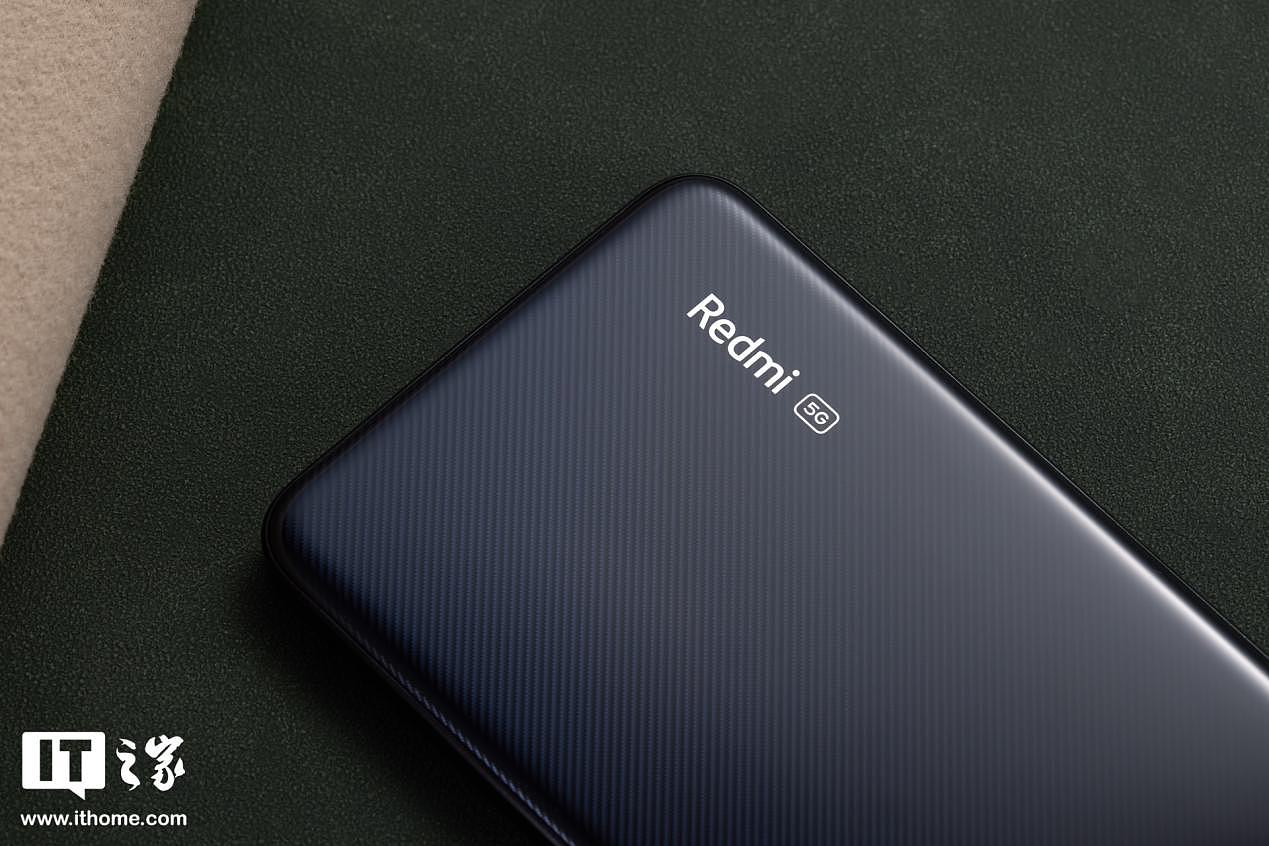 【IT之家开箱】Redmi Note 12T Pro 碳纤黑图赏：碳纤纹理尽显黑武士风 - 5