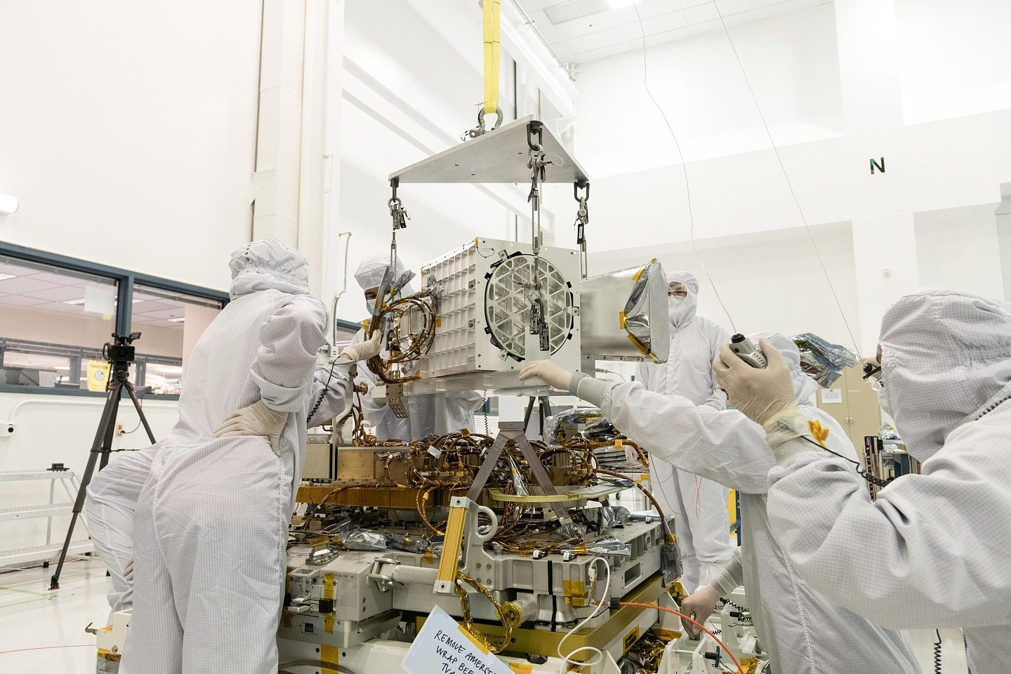 为研究气候影响，NASA EMIT任务将绘制尘埃起源图 - 5