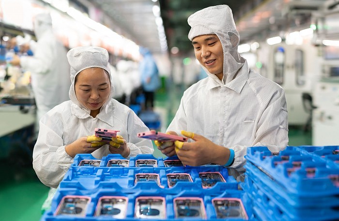 苹果多家供应商限电停产：为保iPhone 13拉货 厂商称10月加班加点 - 1