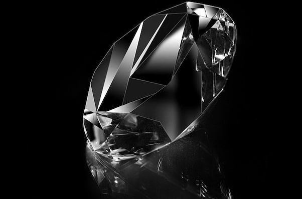 世界最大级钻石将拍卖 555.55克拉预估500万美元 - 1