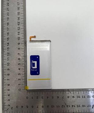 三星 Galaxy Z Fold 6 折叠屏手机电池照片曝光，采用易更换设计 - 2