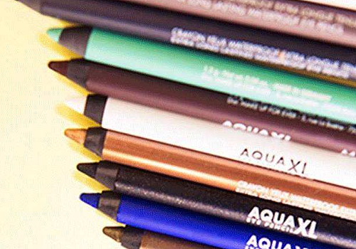 眼线笔和眼线胶笔哪个好​ 眼线笔和眼线胶笔有什么区别 - 1