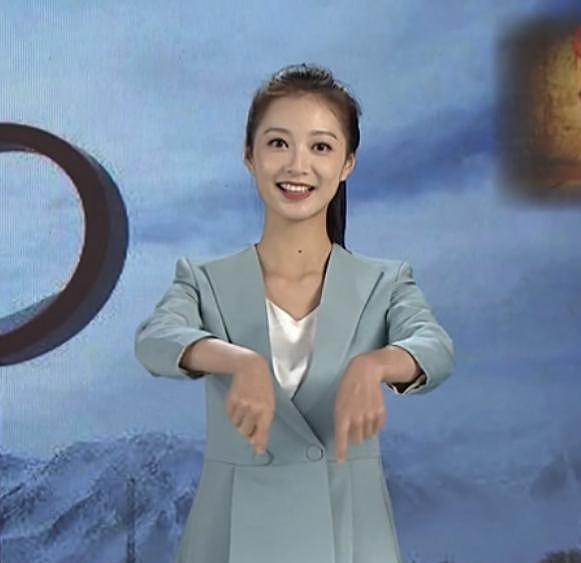 北京卫视宣布新主持人，能力强还漂亮，期待是下一个春妮 - 3