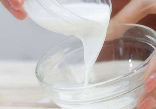 牛奶面膜敷一会儿就干了的原因 牛奶和维E可以一起做面膜吗 - 2